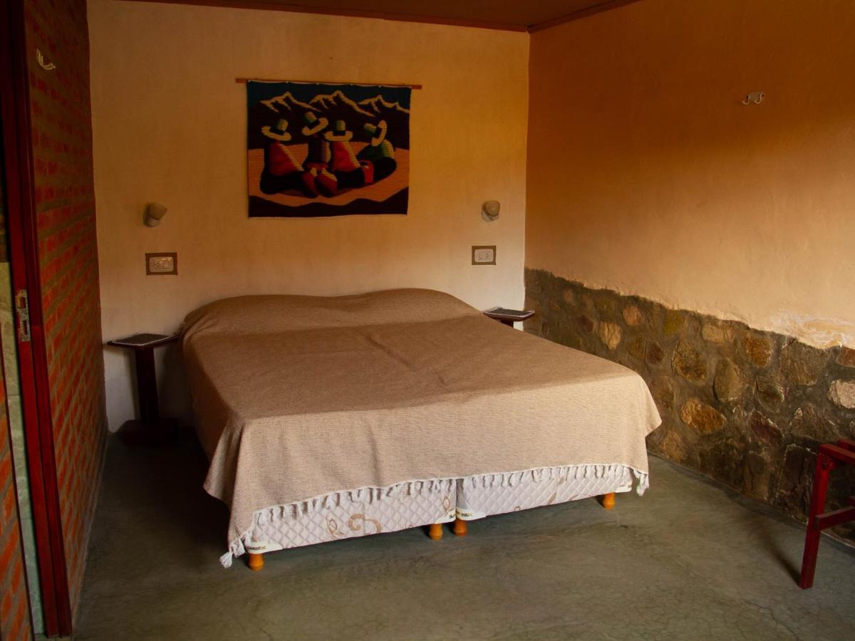 Retama Bed & Breakfast ตีลการา ภายนอก รูปภาพ